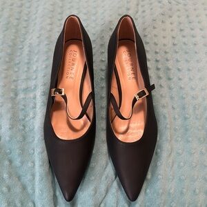 Journee collection black heels